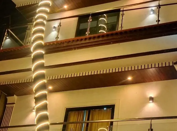 Aarav Home Stay